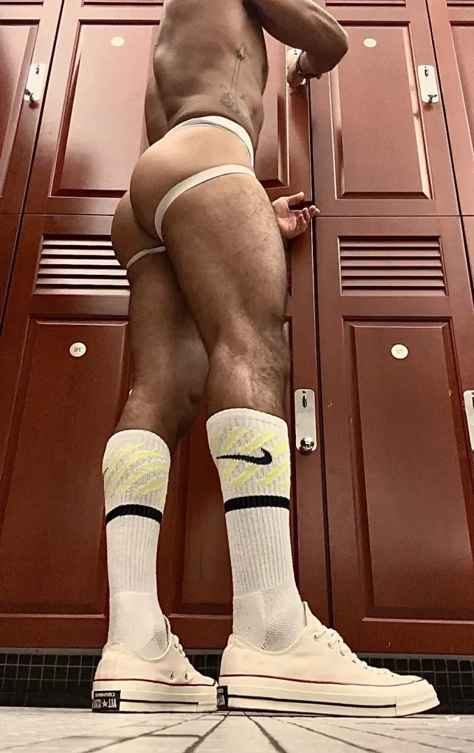 Does this jock makes my ass look big ?
