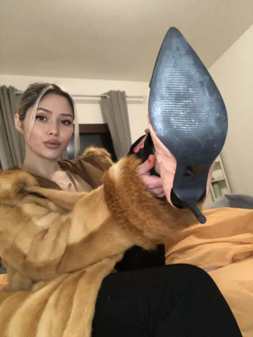 [domme] I want step on your balls