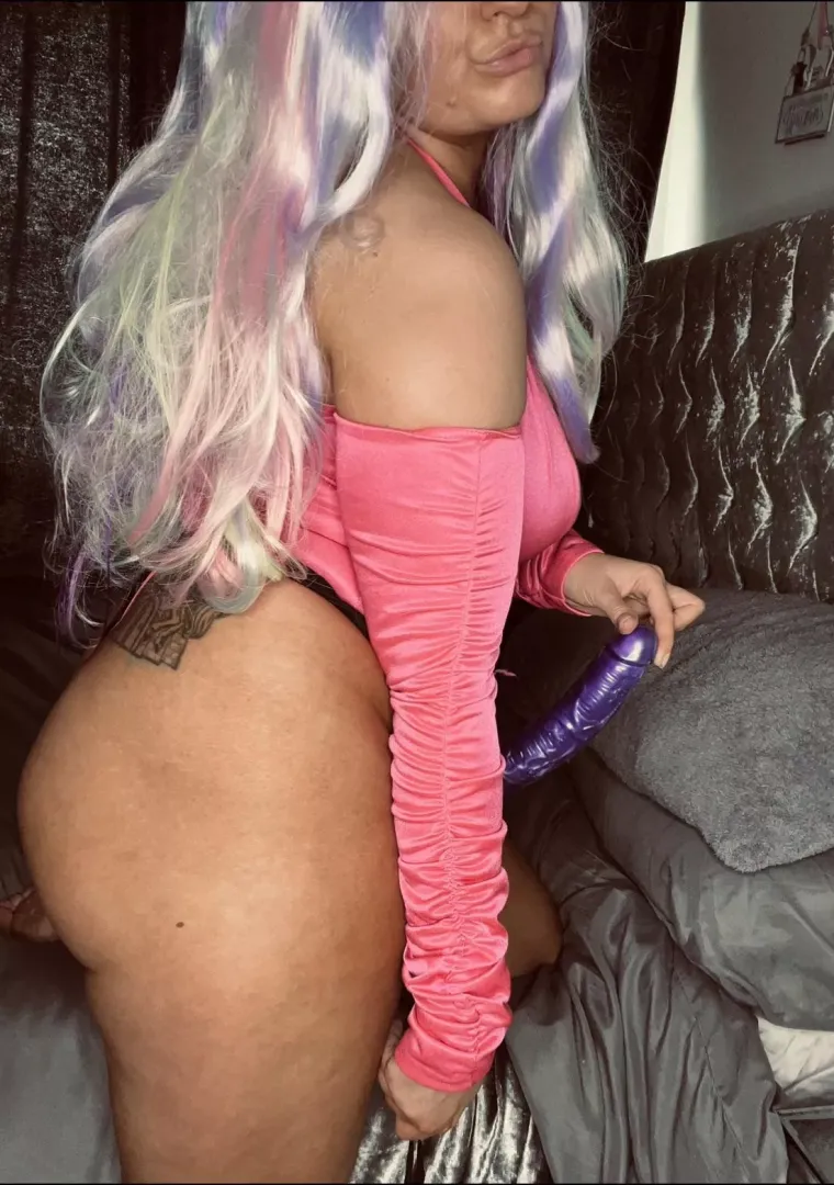 [domme] Shall I ram this beautiful thing in your mouth or your ass…