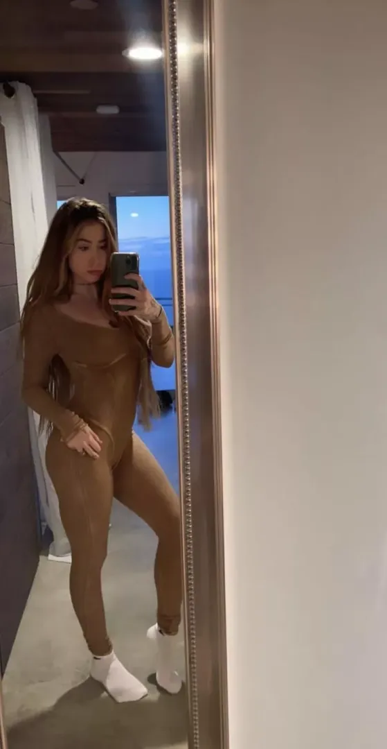 [domme]Any sissy slut ready to worship and be pegged, I will be willing dominate and peg hell out of em...