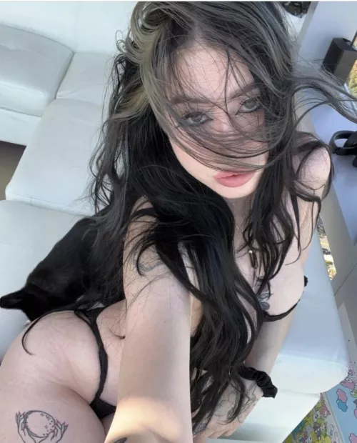 [domme]Hey sissies, Are you ready to satisfy mommy and explore more about your lifestyle with me