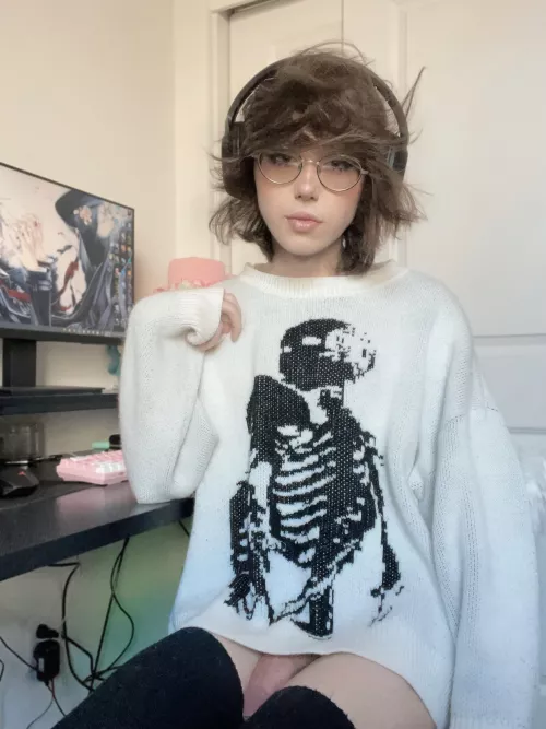don’t know if you needed a femboy gamer or not but im here 🤍🌸