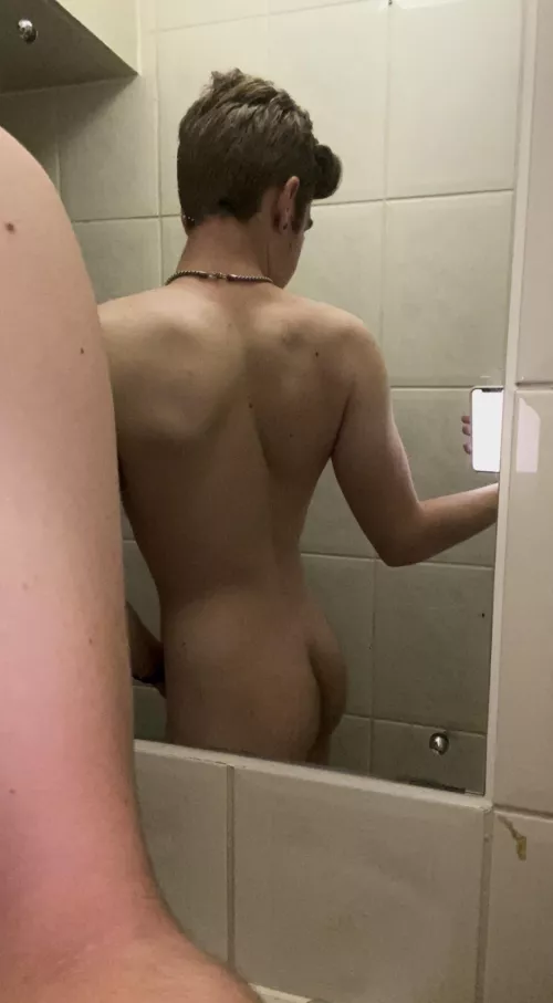 Don’t think I’ve ever shown my butt on here😋