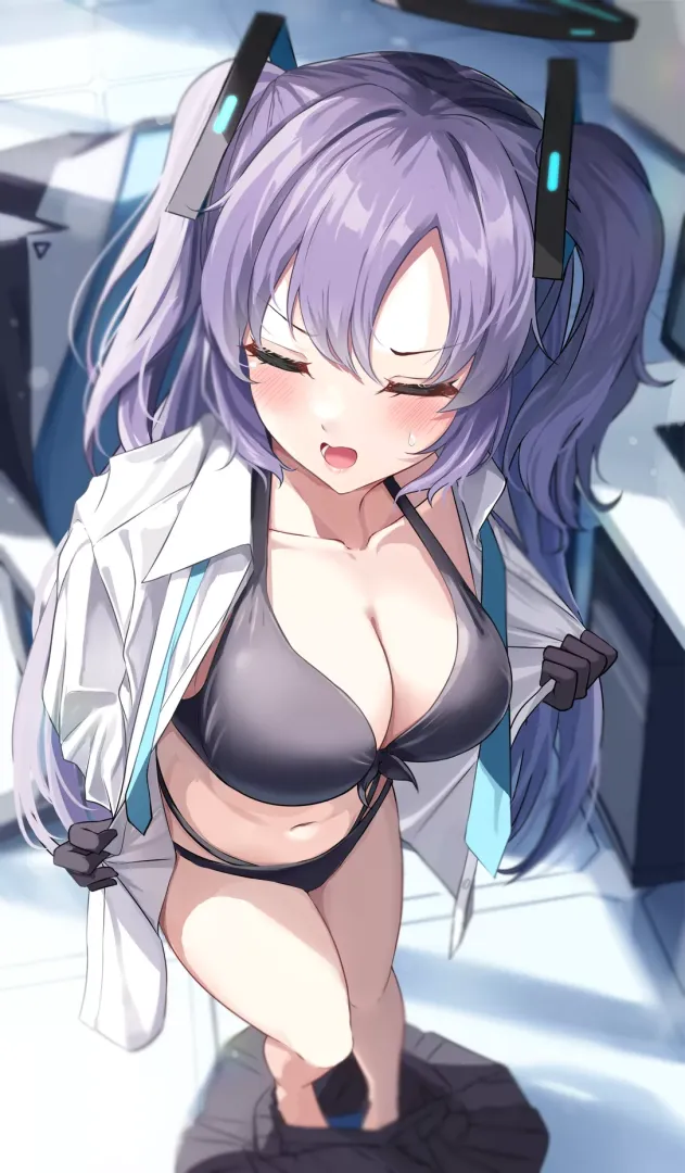 Dramatic undressing [Blue Archive]