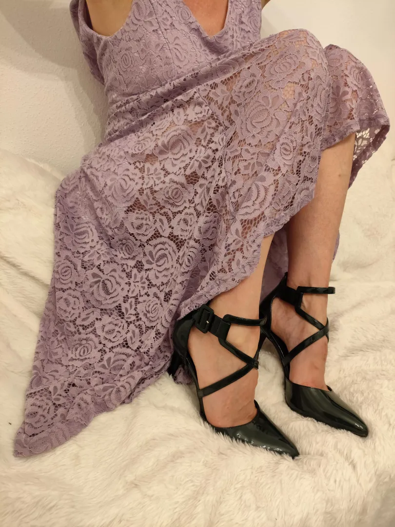 Dress and heels. The perfect outfit for summer