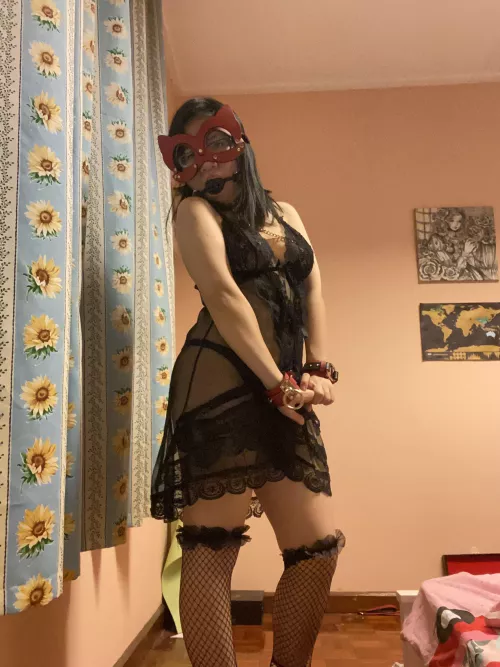 Dressing up to serve [F]