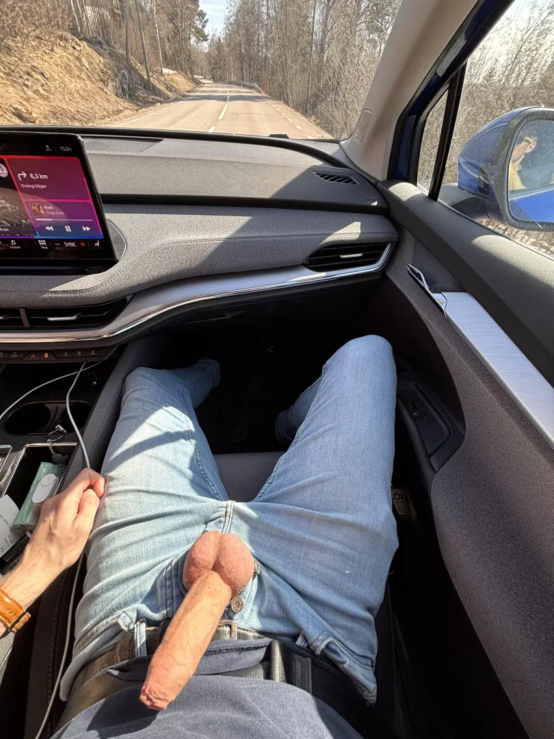 Drive through the Swedish countryside!
