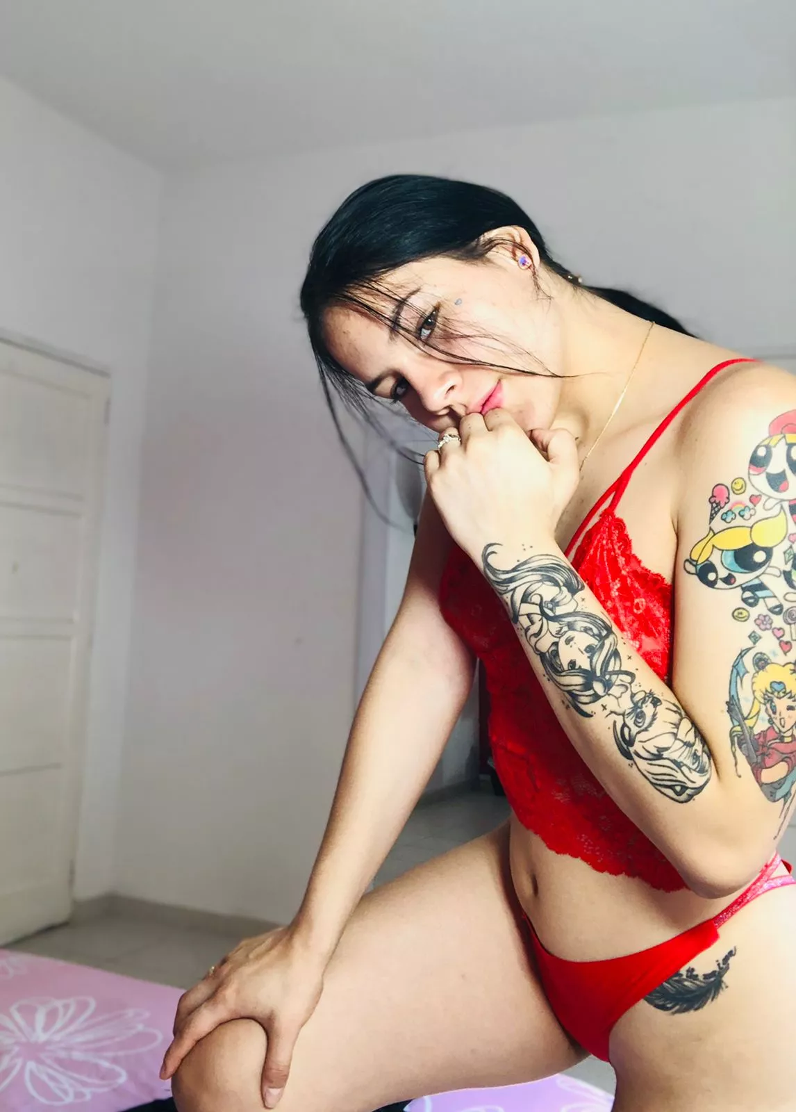 Eat me or I'll eat you. You decide😘