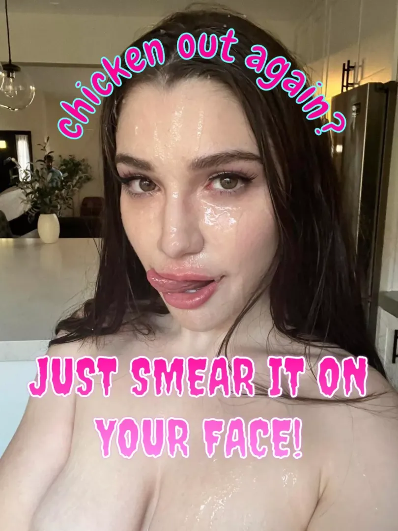 Eating my cummies can make any day a tiny bit better🖤