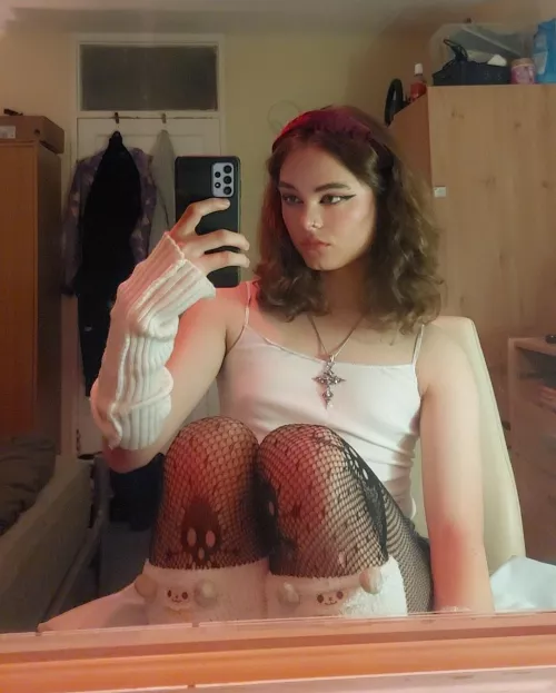 E-girl snow white?