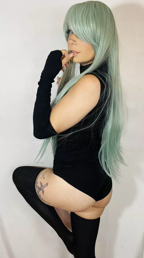 elizabeth liones is bringing the Cake <3 BrooklynBones