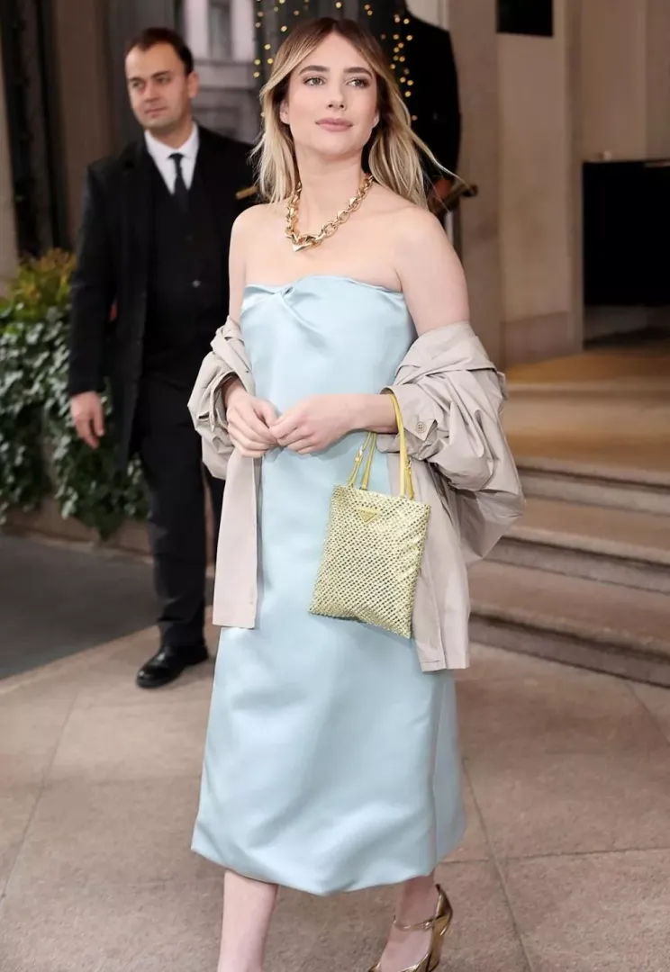 Emma Roberts