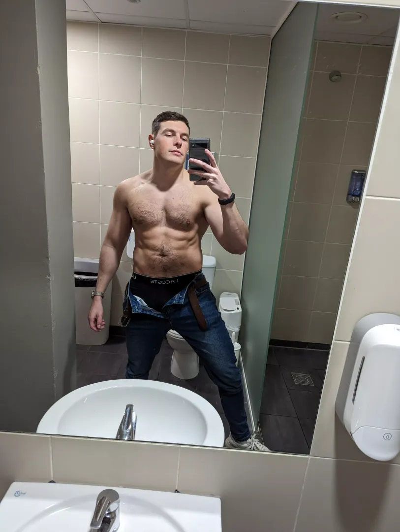 English guys, hot or not?