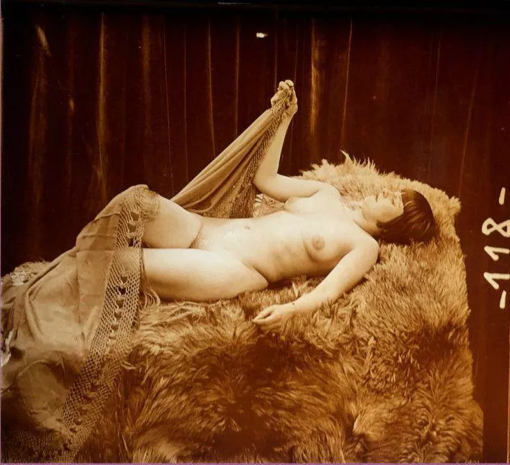 English studio nude