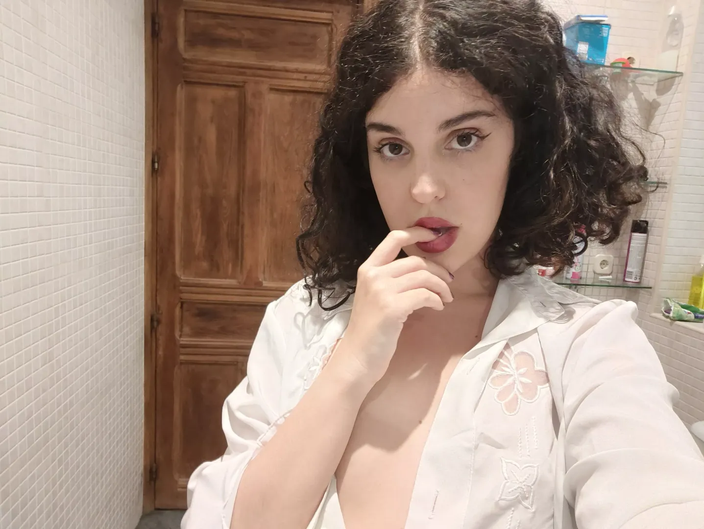 Enjoy this day, sweetie! [Over 18] Cuban / Spanish