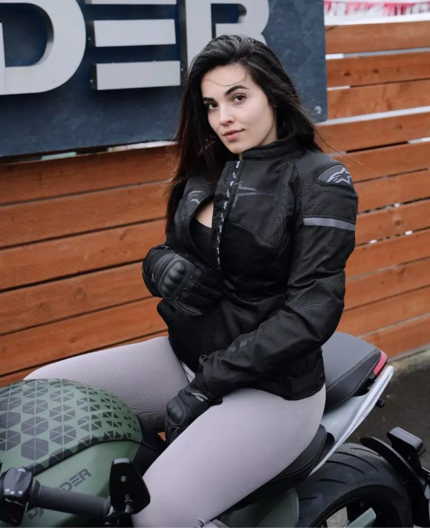 Eva Silver