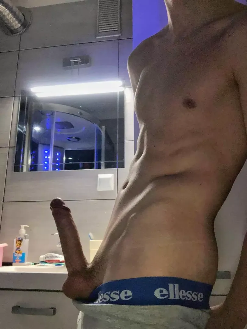 Even after hard day at school my dick is rockhard 😈