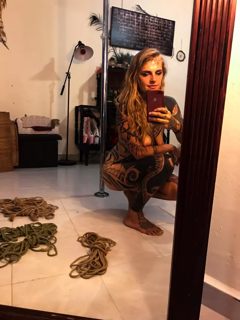 Ever been with a fully tattooed queen who knows how to tie you up?