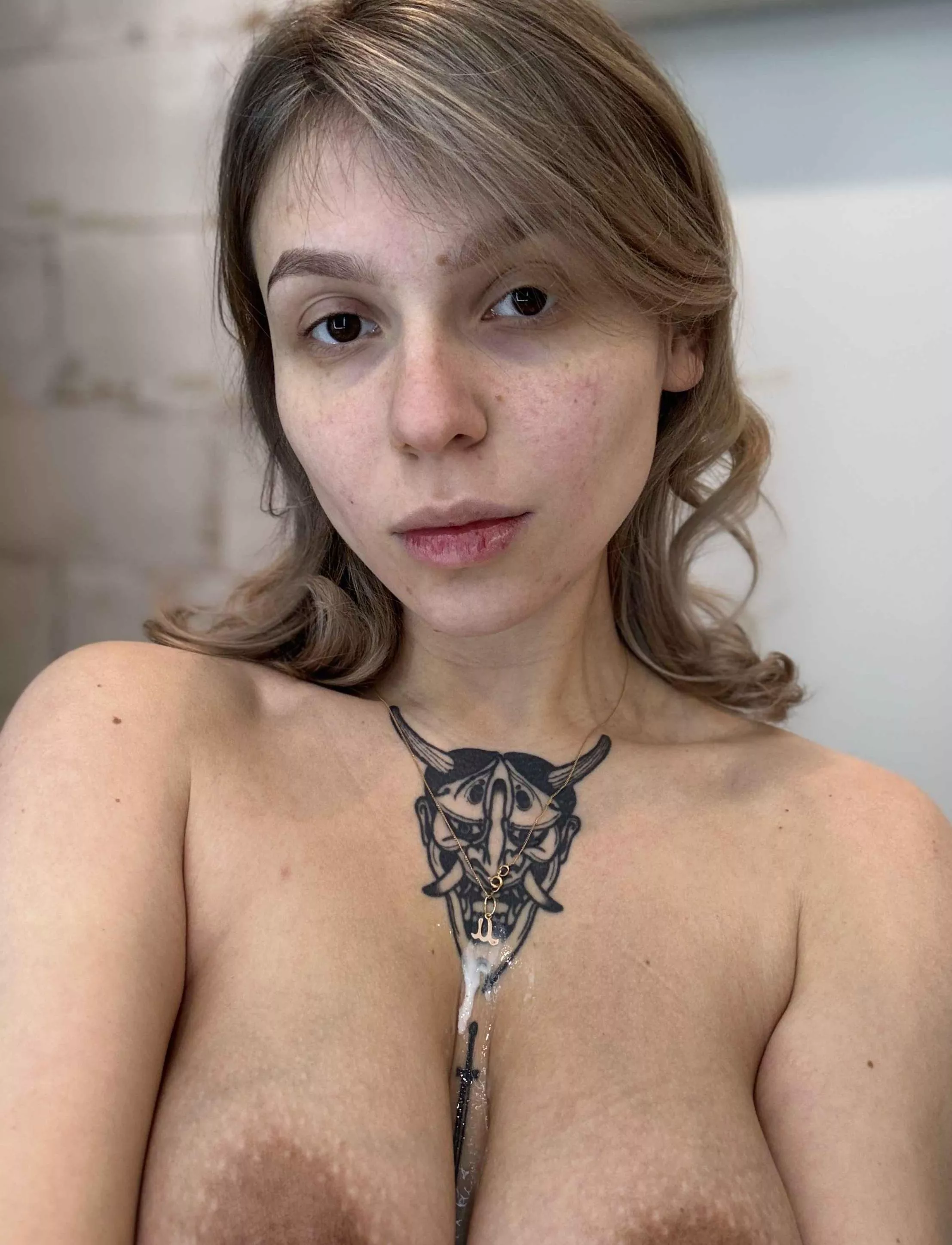 Every morning I make protein masks on my chest