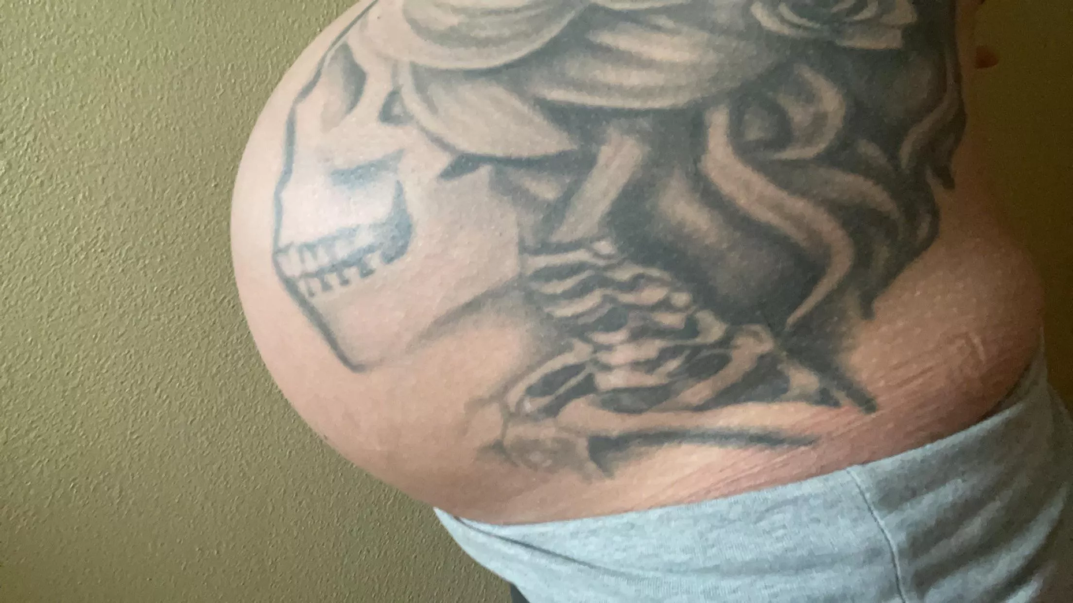 Everyday I think I can’t get any bigger then I do 😯