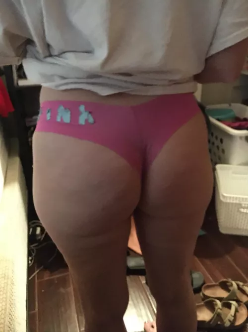 Everyone enjoys a Pawg right