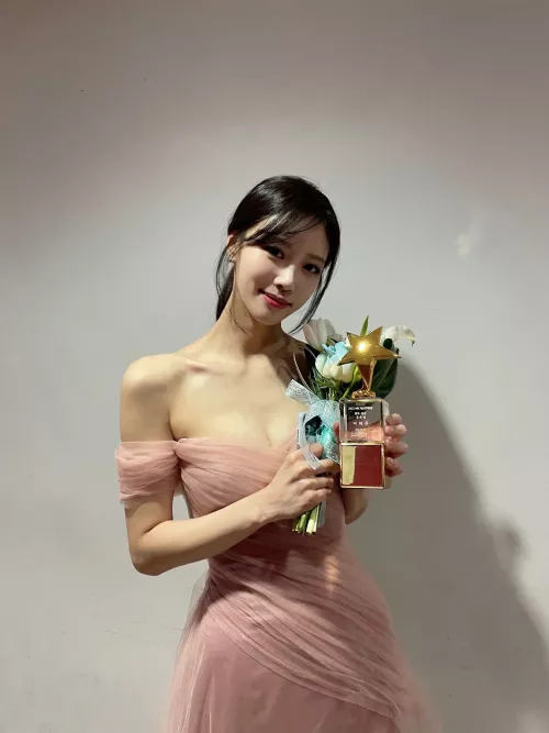 EX LOVELYZ : MIJOO