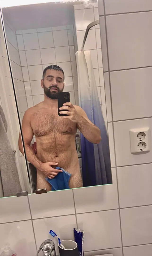 Excuse me, I just got out of the shower[36]