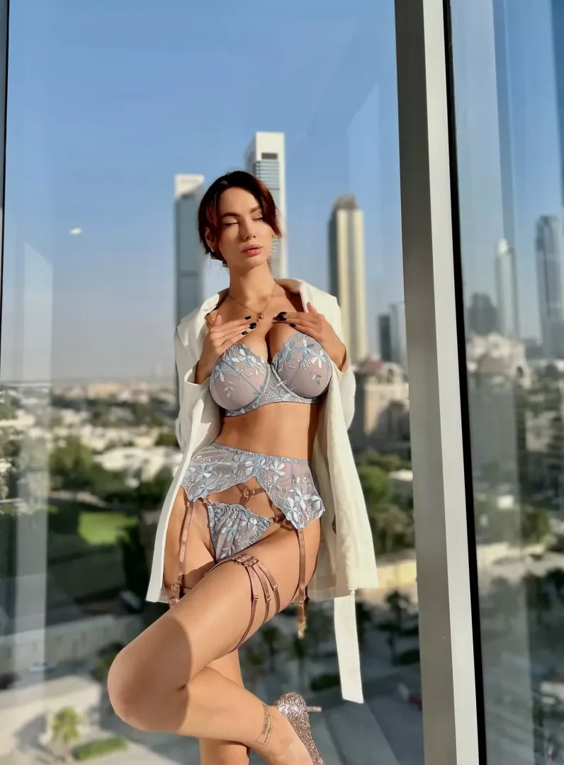 Exuding elegance, igniting desires