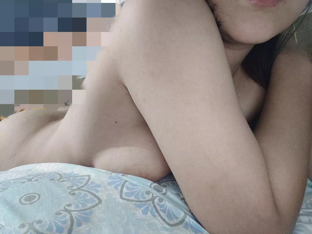 (f) 😴