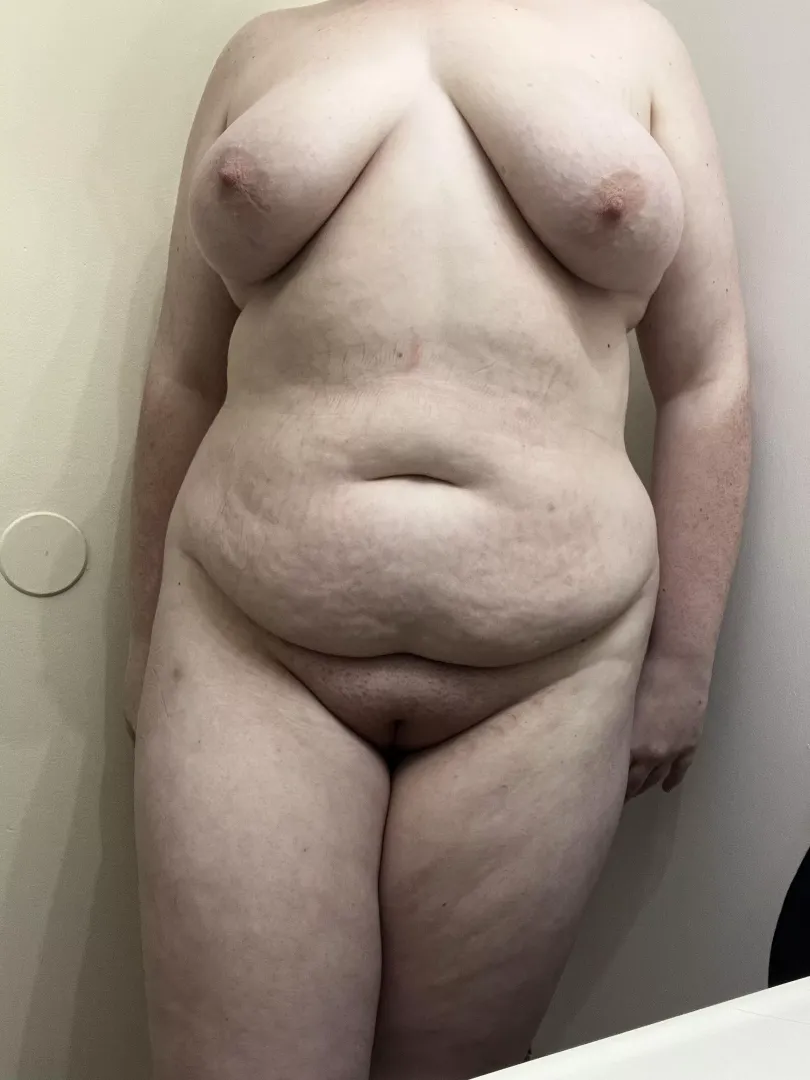 [F] 22, 205, 5’5