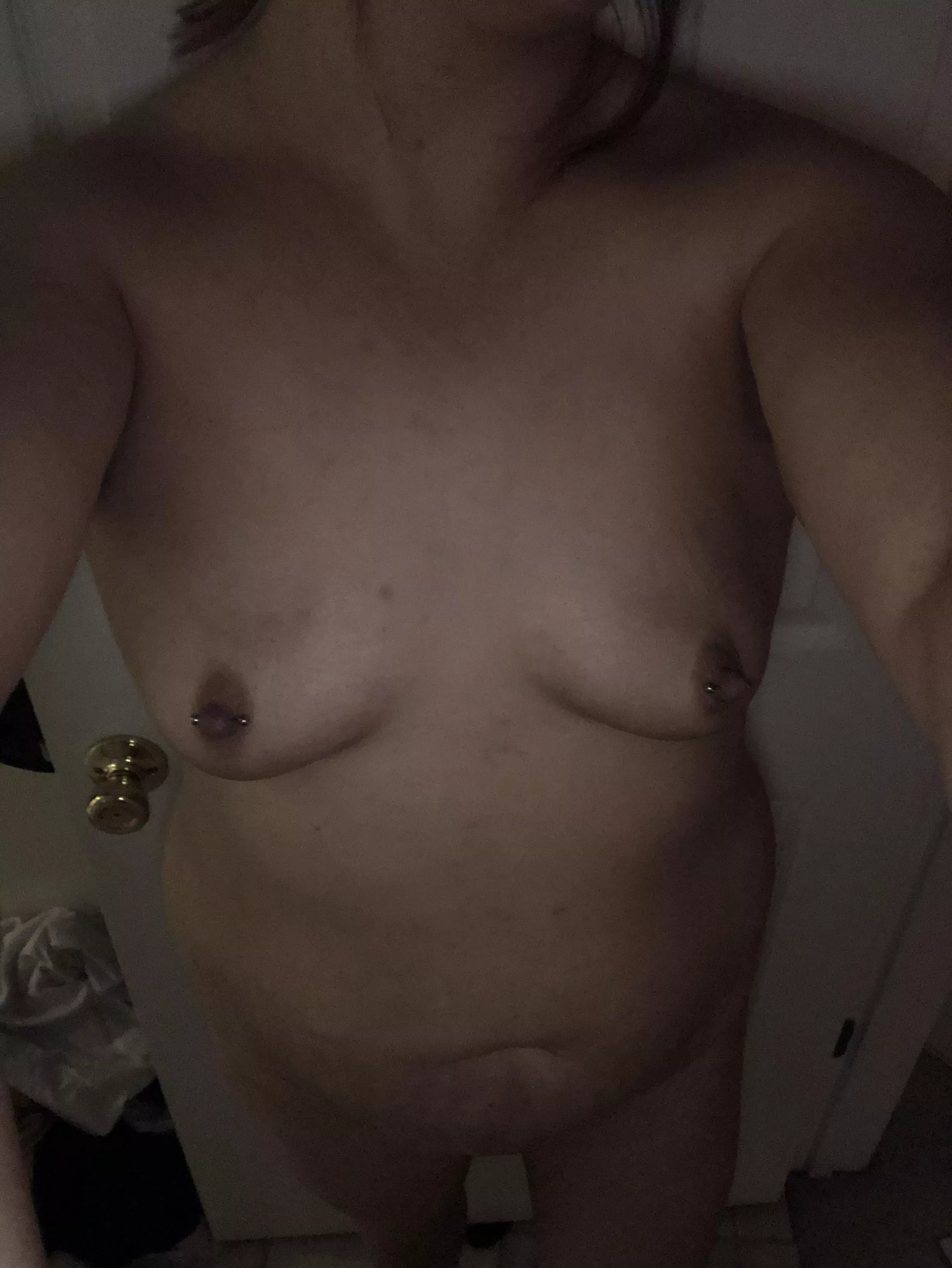 [f] 32 187 5’8 I love Friday nights!