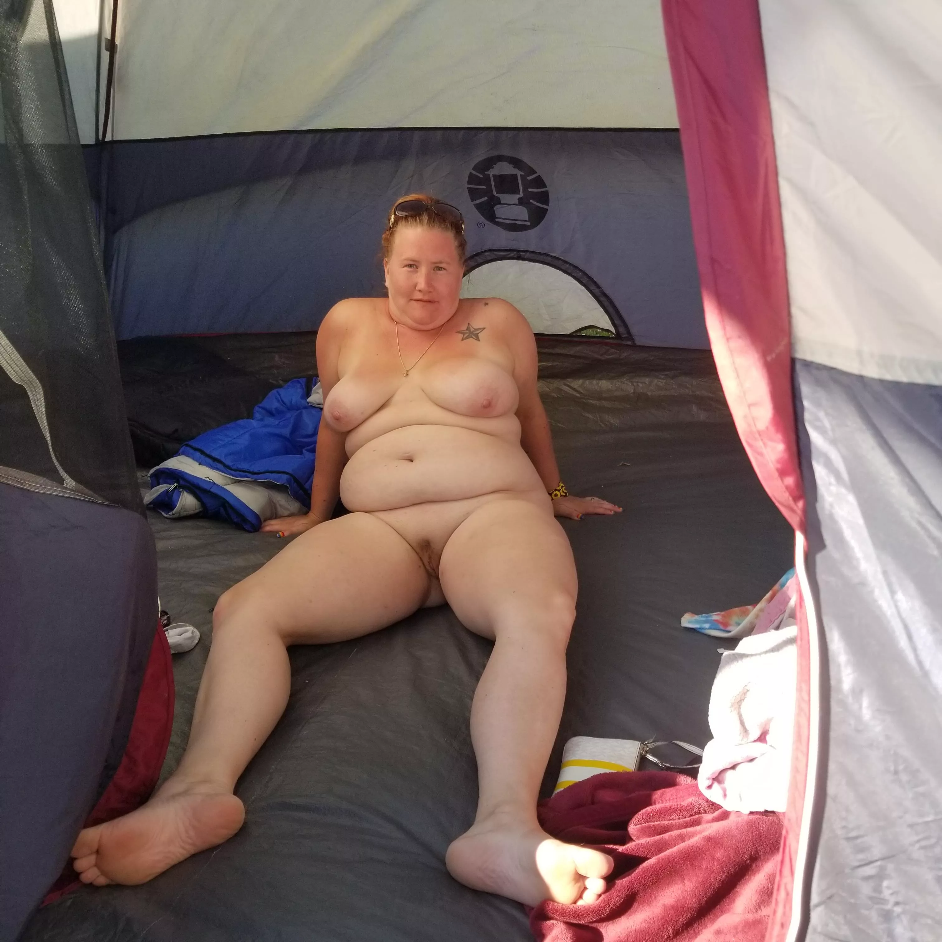 (F)