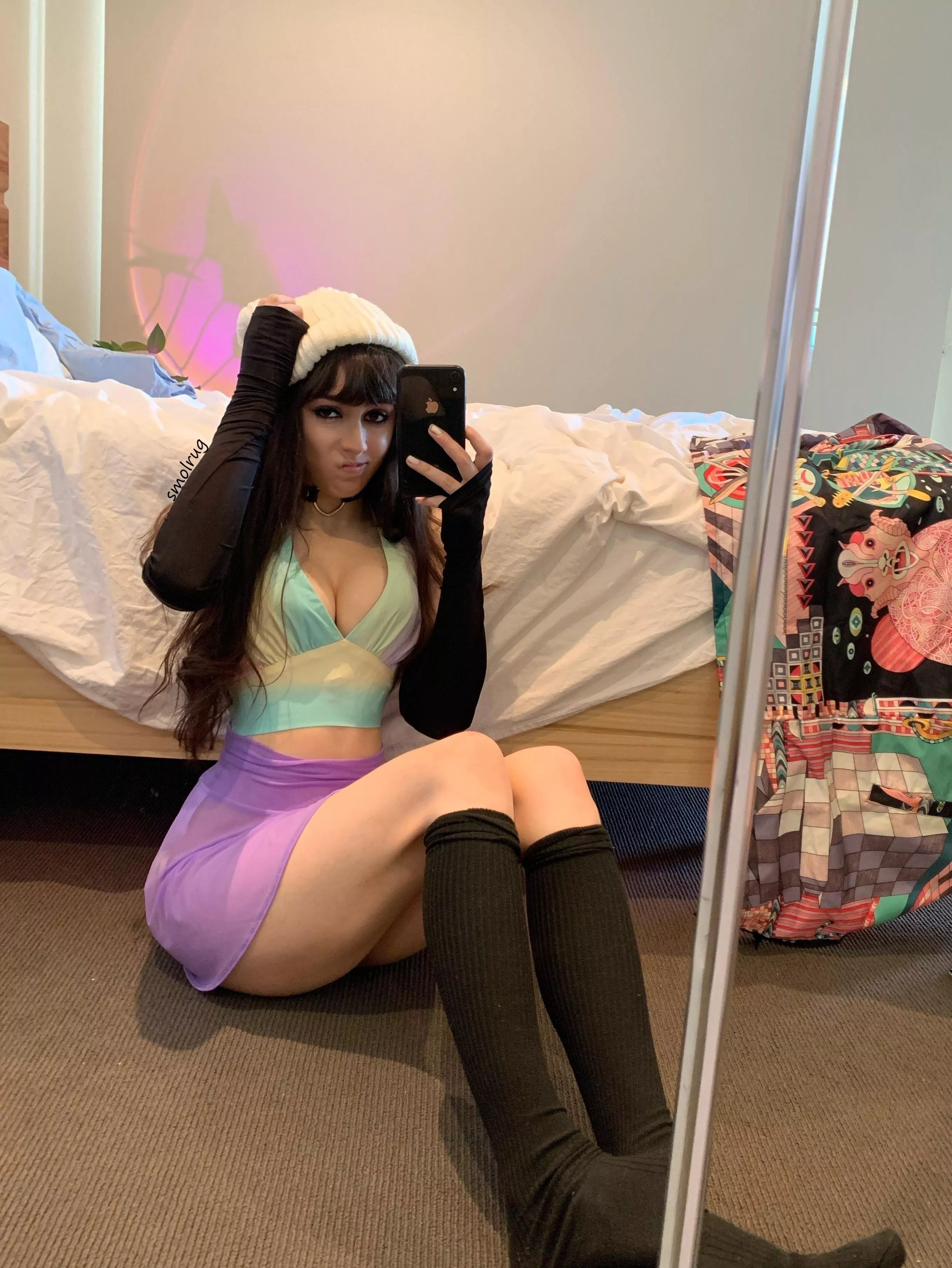 [f] Bored but i dont want to leave my room.. Come over 🤍18f