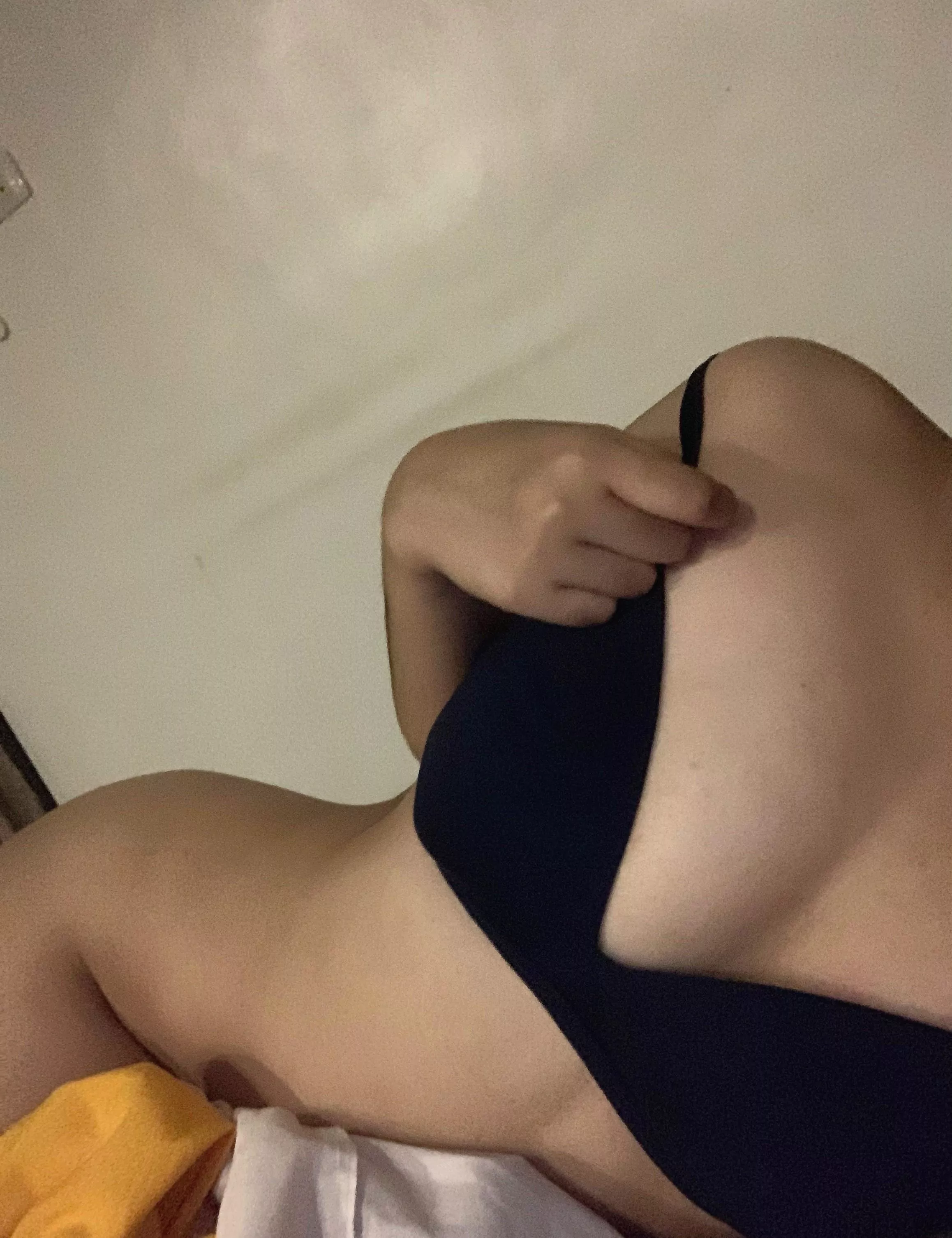 (f) hello 😝
