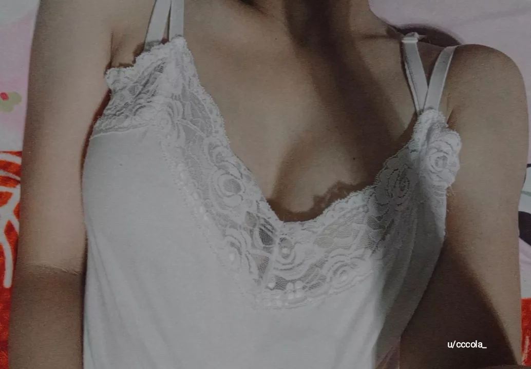 [f] hi :*