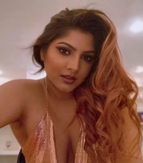 [f] I’m at my best after dark 😈 come and find out why..Link in bio xx