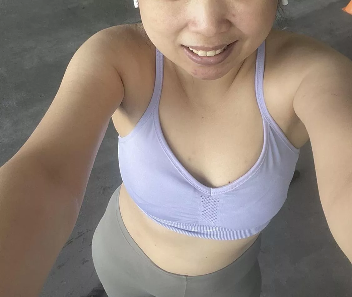 (F)