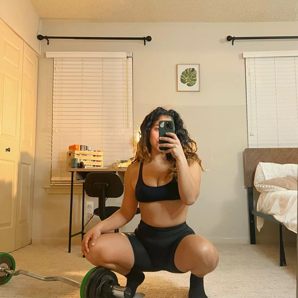 [F] Squat Challenge started today!🍑