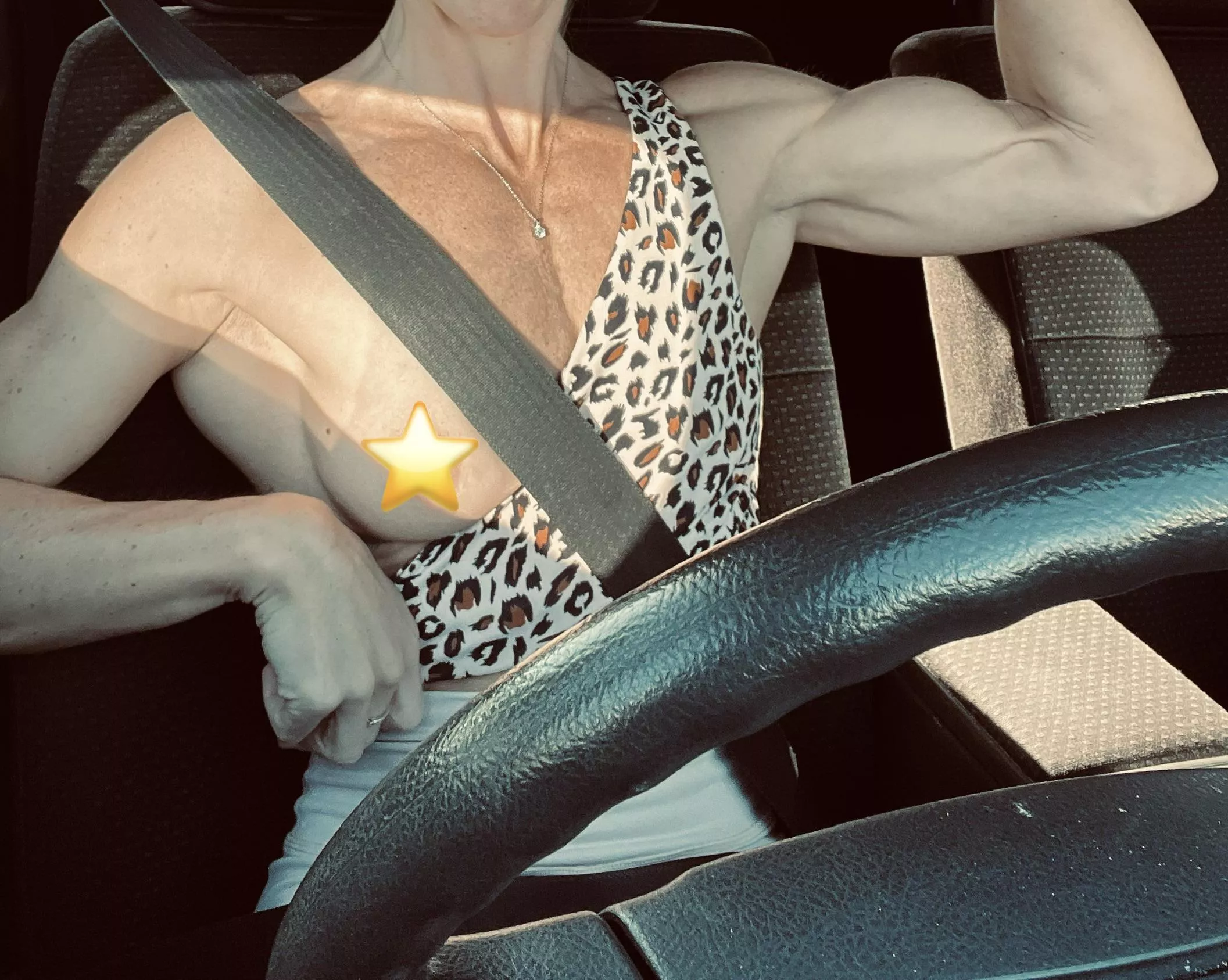 [f] suns out guns out 😉