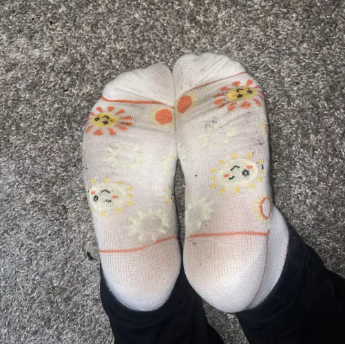 [F] sweaty work socks!