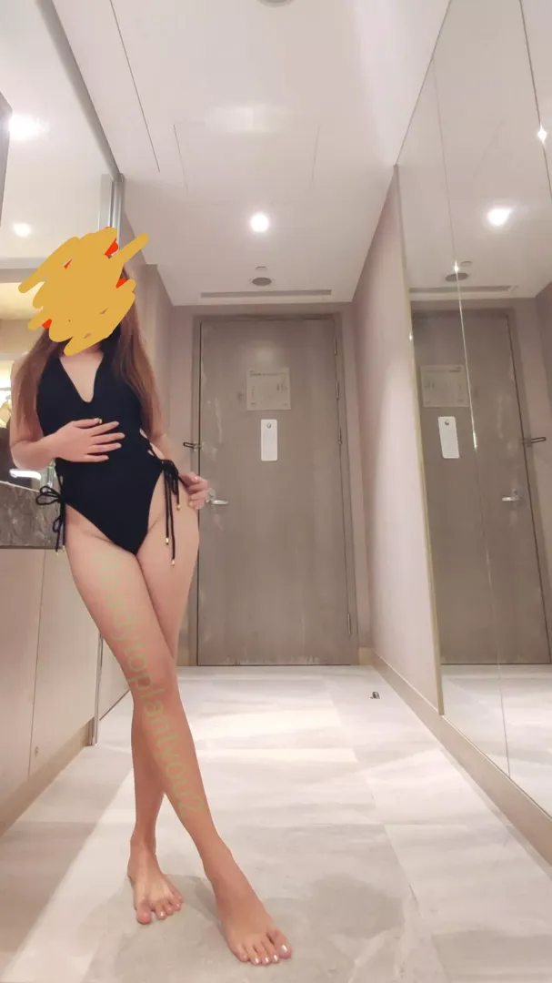 (f) swimming