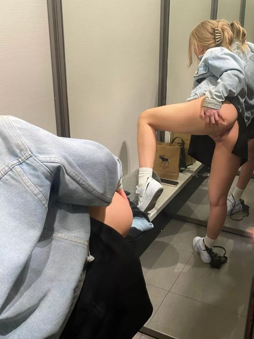[f] Who wants to come shopping with me? ;)