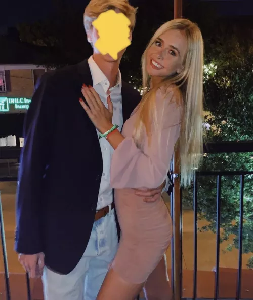 F18 looking for a girl to share my M20 with, if ur interested hit me up and we can work something out ❤️