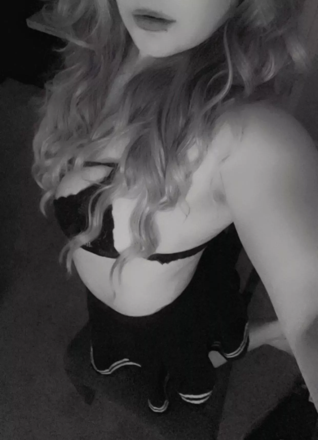 (F21)Update: My pussy is absolutely dripping just thinking about all the girls making Him(28m) hard 🥵🥺🥵🥺🥵💕🫠