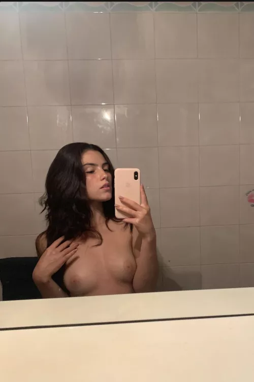 F22