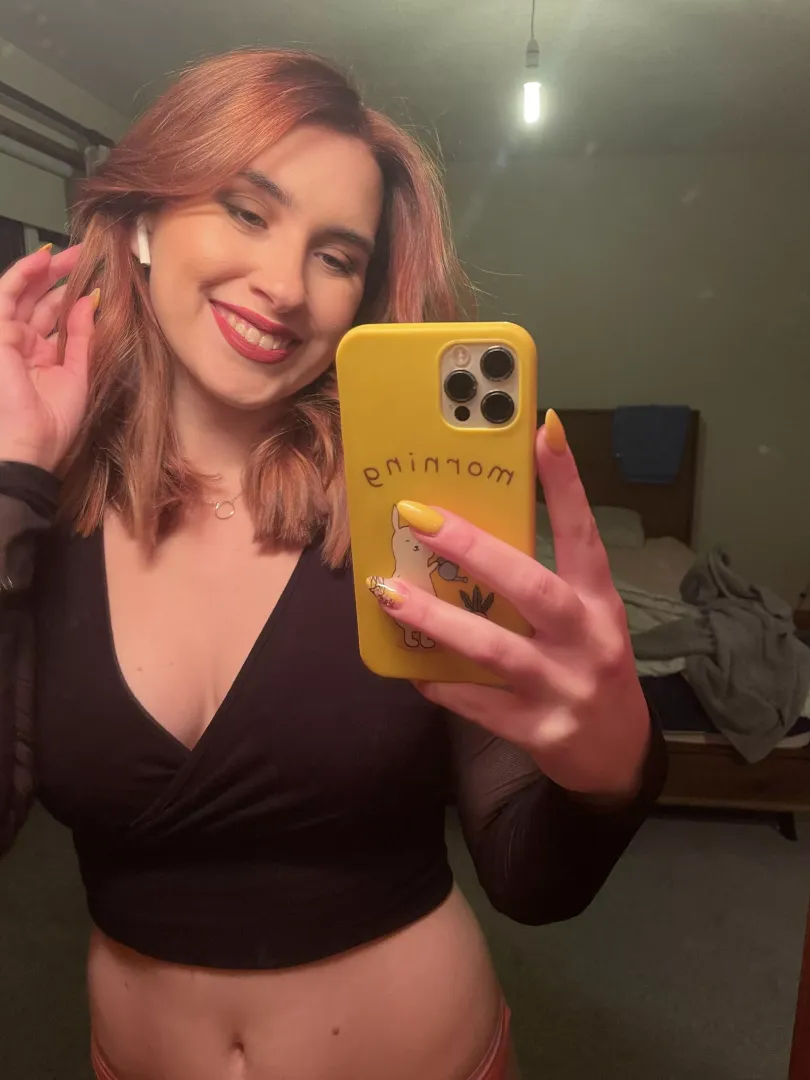 F23 | How do I look? 🥰