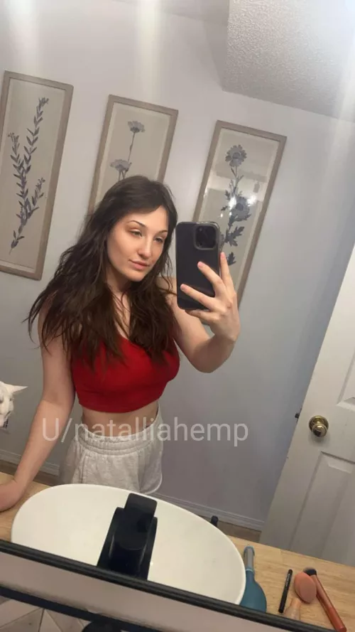 [F25] having a lazy day today. What about you. 