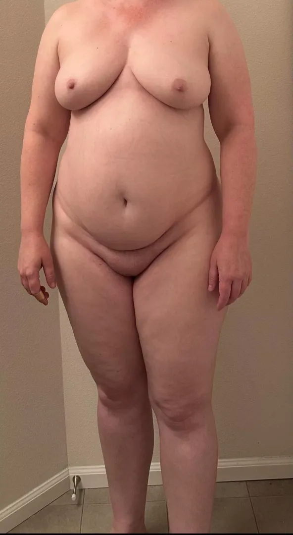 [f]5’4”, 193, going through perimenopause and need honest feedback