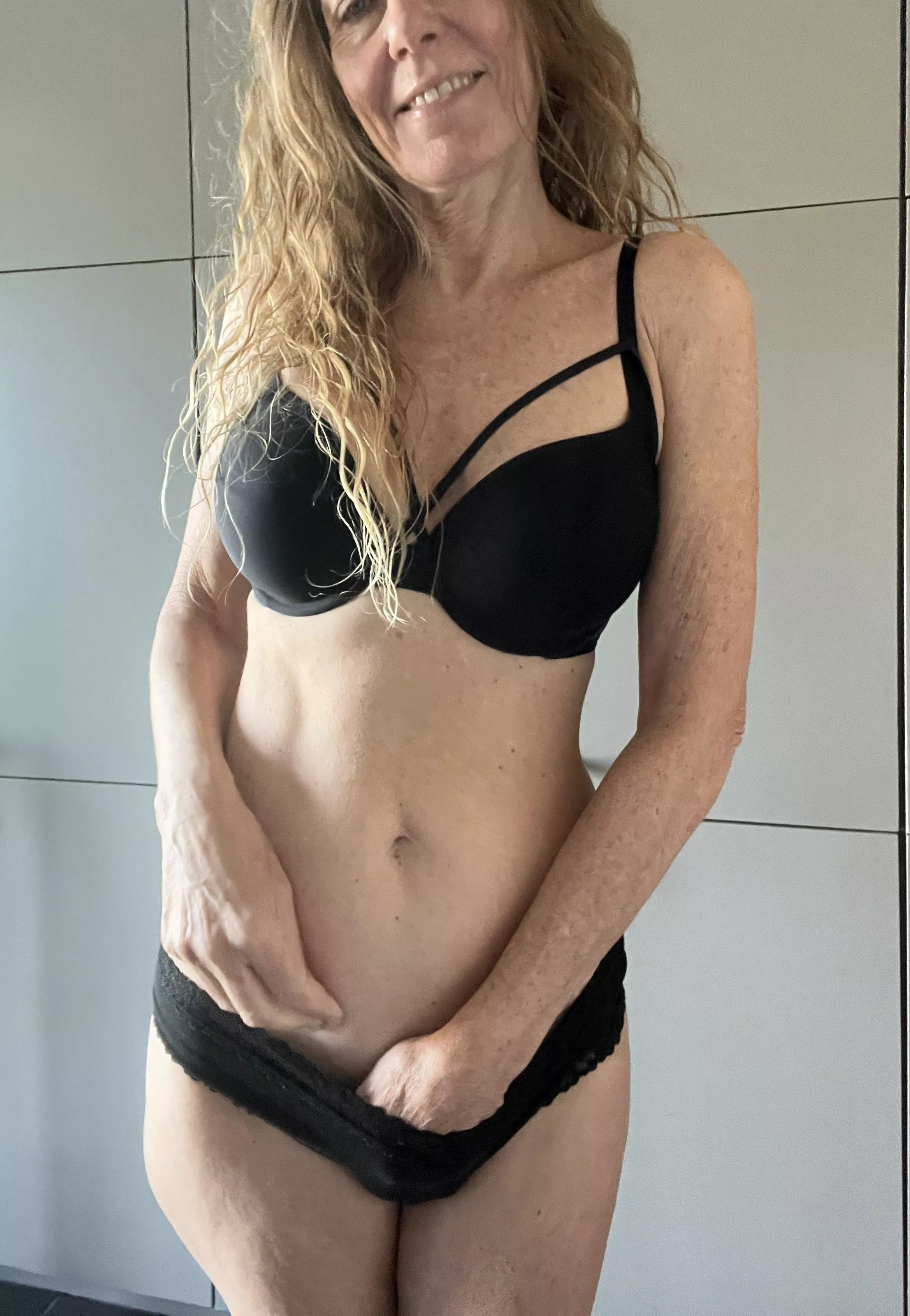 [f]56 A morning bush caress.