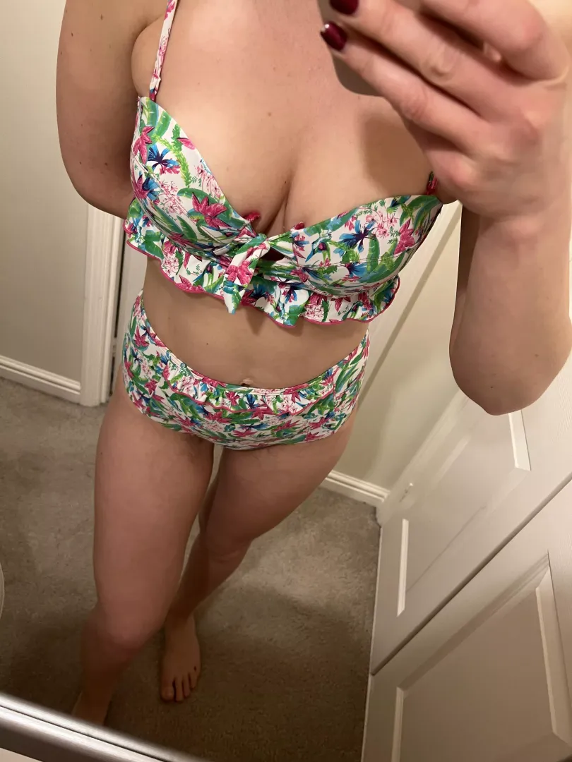Fancy a day in the hot tub with me?